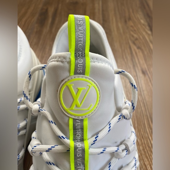 Louis Vuitton Fastlane Classic Sneakers in Men's Size 9.5 White - Picture 6 of 15